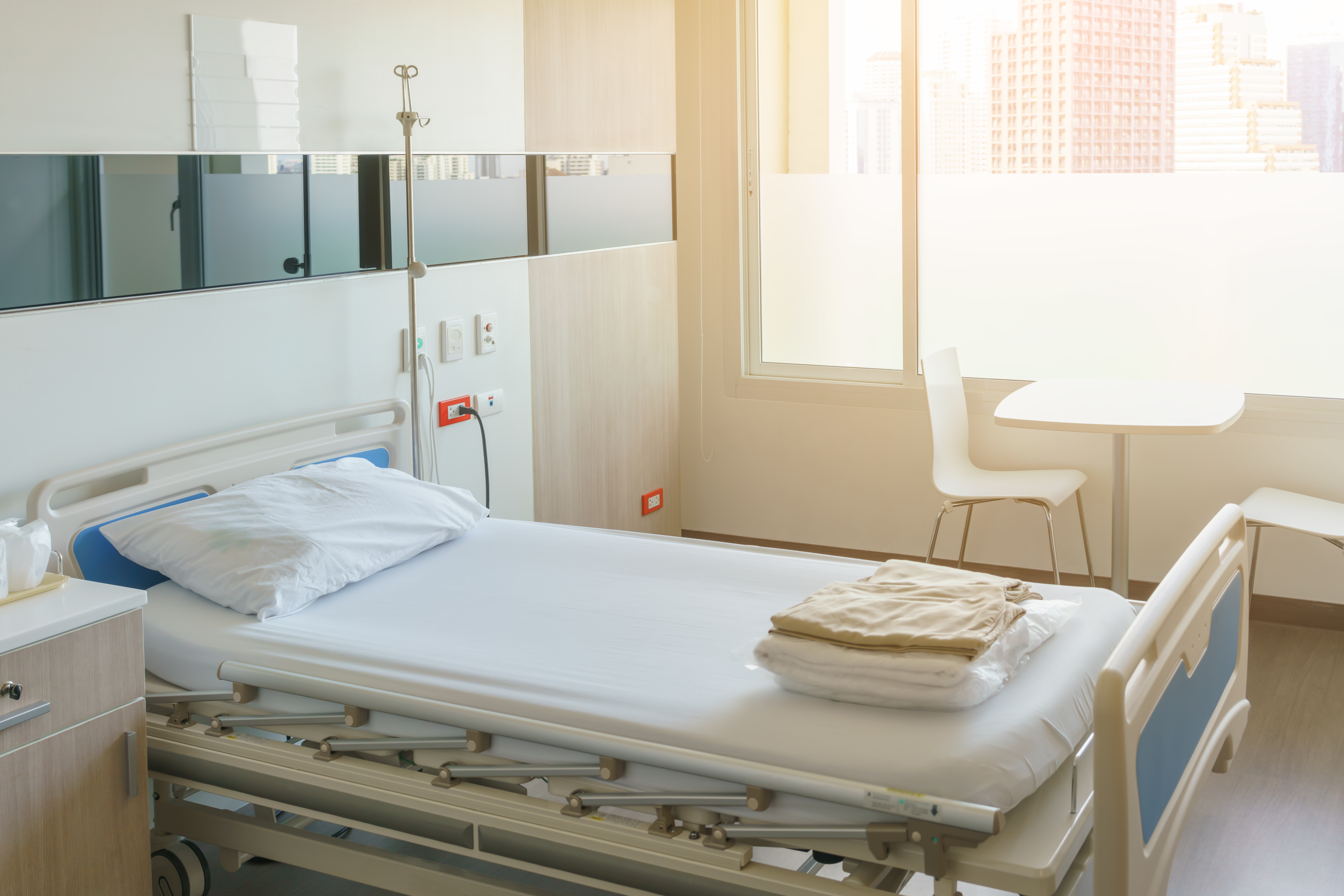 Bariatric beds for plus size patients - Arjo